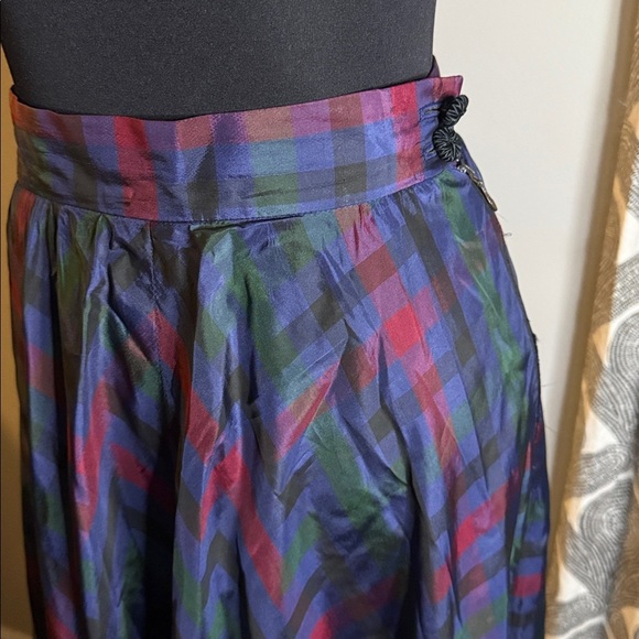 Jaeger London Vintage Full Length Plaid Taffeta Pleated Hem Maxi Skirt SZ 2 - Picture 2 of 10